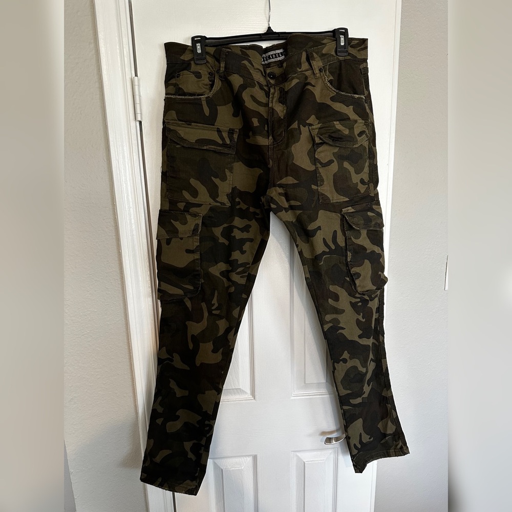 Decibel Camo pants only worn ONCE. Excellent condition. I can no longer fit.